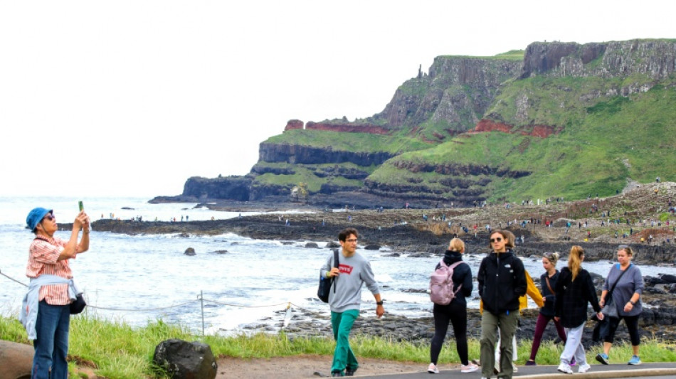 En Irlande du Nord, les pièces rouillées dispersées par les touristes menacent la Chaussée des Géants