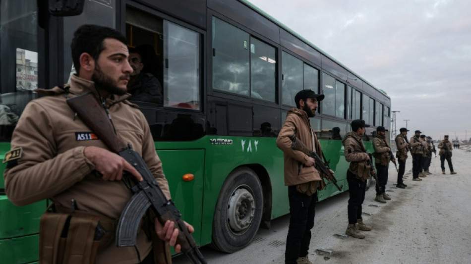 Syria's Kurdish fighters agree to leave Aleppo after deadly clashes