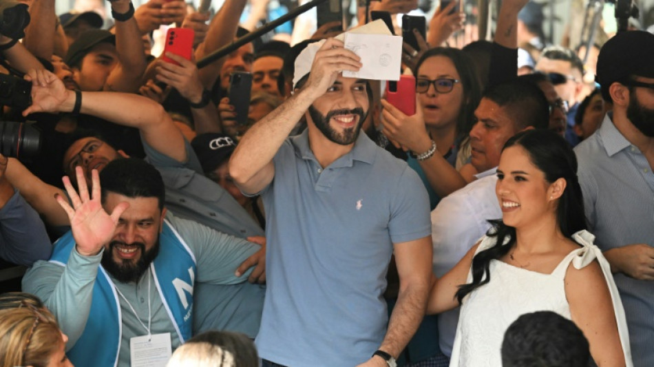Pr&eacute;sidentielle au Salvador: Bukele a vot&eacute; et attend sa r&eacute;&eacute;lection d&egrave;s le 1er tour