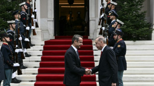 Erdogan &agrave; Ath&egrave;nes pour "un nouveau chapitre" dans les tumultueuses relations gr&eacute;co-turques