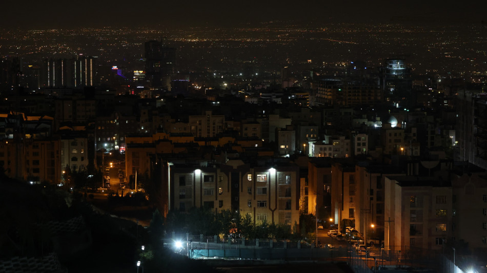 Media, 'Iran non risponder&agrave; all'attacco di Israele'