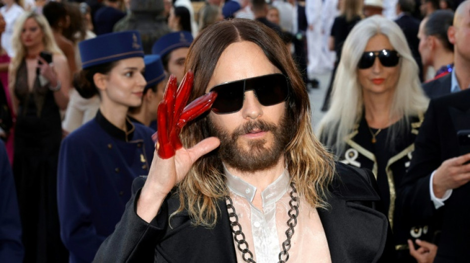 Vogue World rinde homenaje a la moda francesa y al deporte en la plaza Vend&ocirc;me de Par&iacute;s