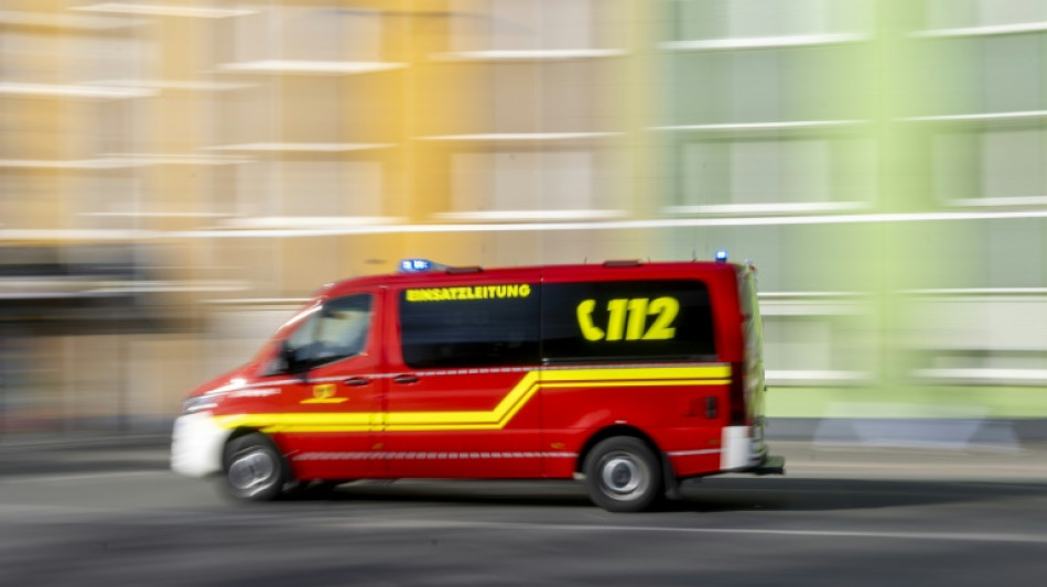 Auto kollidiert mit Motoradfahrern: Zwei Tote bei Unfall auf Landstra&szlig;e in Bayern