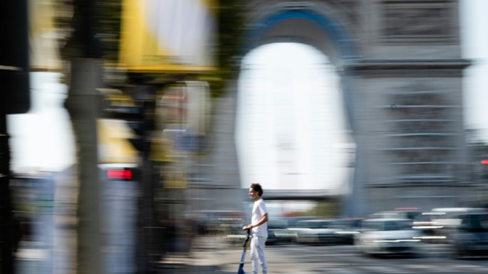 Pariser stimmen &uuml;ber Verbot von Leih-E-Rollern ab