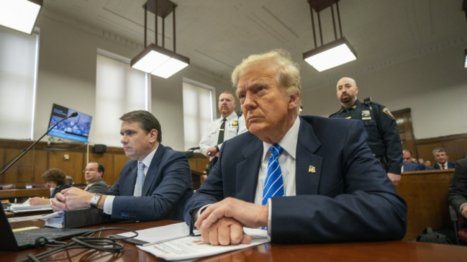 Cobertura do julgamento de Trump reflete divis&atilde;o nos Estados Unidos