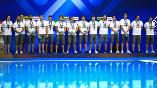 Espa&ntilde;a derrota a Serbia y se cuelga el bronce en waterpolo en Mundial de Fukuoka
