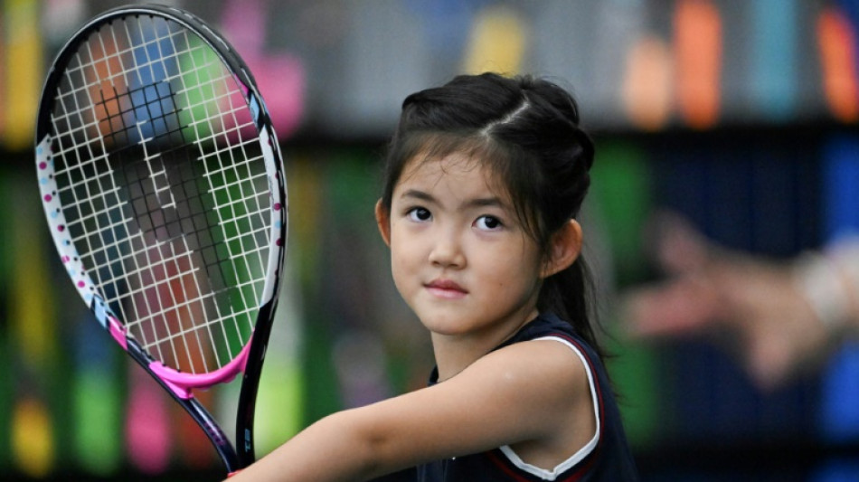 JO-2024: la folie Zheng Qinwen d&eacute;ferle dans les clubs de tennis en Chine