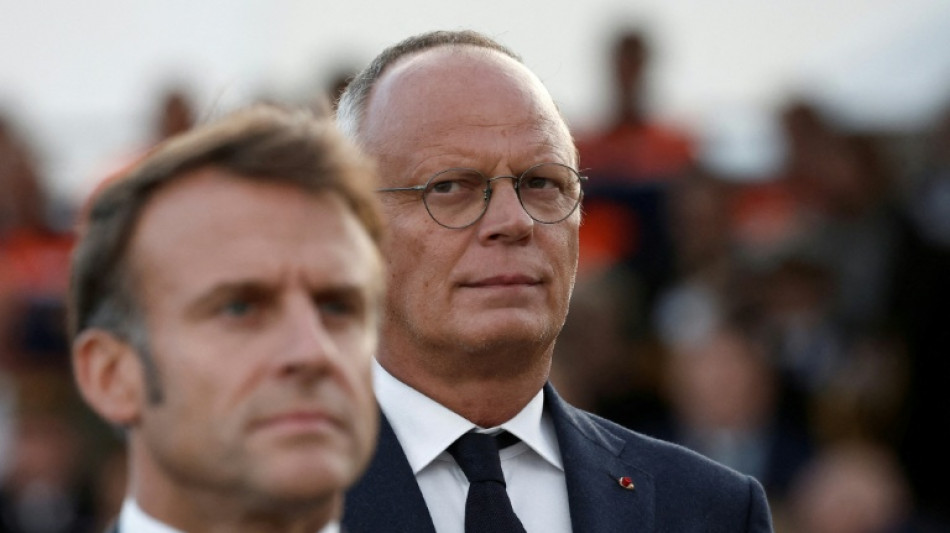 Frankreichs Pr&auml;sident Macron isoliert: Selbst sein Ex-Premier fordert R&uuml;cktritt