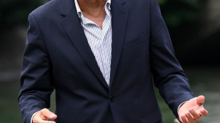 Clooney assente alla conferenza stampa al Lido, 'ha la sinusite'