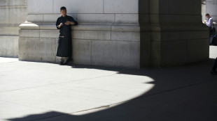 US enters first major heat wave of 2025