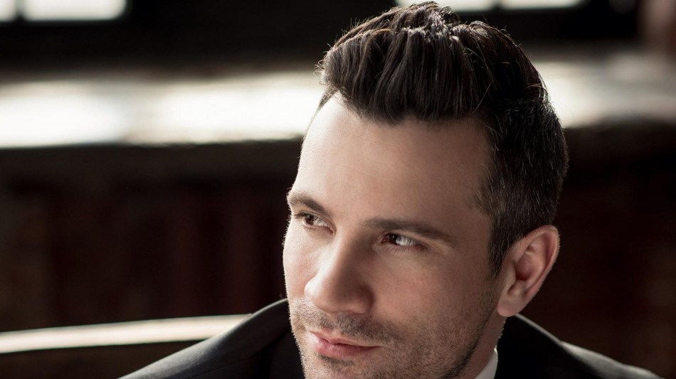 Il tenore Romanovsky conclude i Concerti lirico-sinfonici al Rof