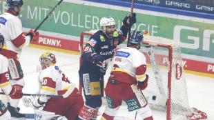Eisb&auml;ren bauen Tabellenf&uuml;hrung aus