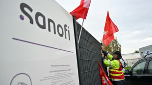 Sur le site Sanofi de Lisieux, Olivier Faure lance un appel &agrave; la "souverainet&eacute; industrielle"