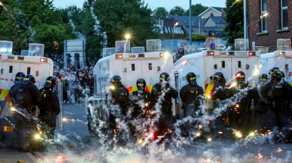 Violences en Irlande du Nord: des habitants &eacute;trangers contraints de se cacher, raconte la police