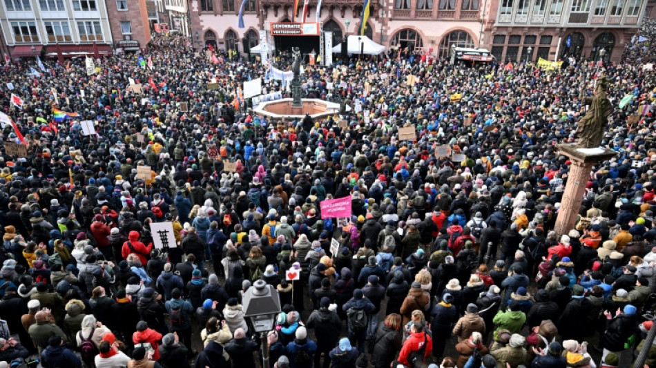 Allemagne: plus de 100.000 manifestants contre l'extr&ecirc;me droite