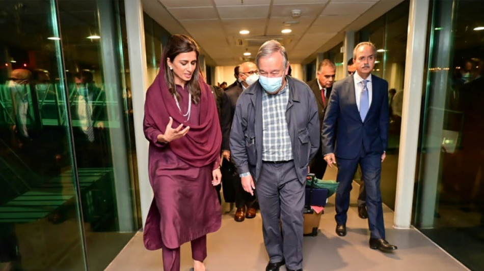 Jefe de la ONU visita Pakist&aacute;n tras mort&iacute;feras inundaciones