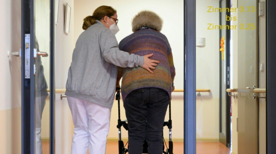 Statistikbeh&ouml;rde: Bis 2049 Hunderttausende zus&auml;tzliche Pflegekr&auml;fte erforderlich