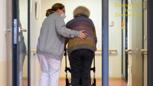 Zahl der Besch&auml;ftigten im Gesundheitswesen 2022 mit sechs Millionen fast konstant