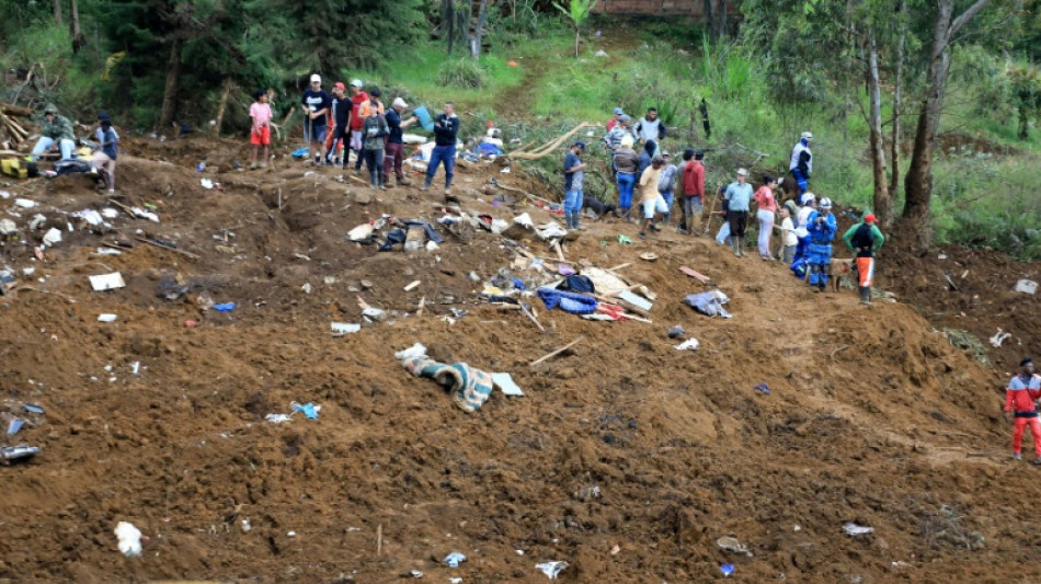 Diez muertos en Colombia por un deslizamiento de tierra cerca de Medell&iacute;n