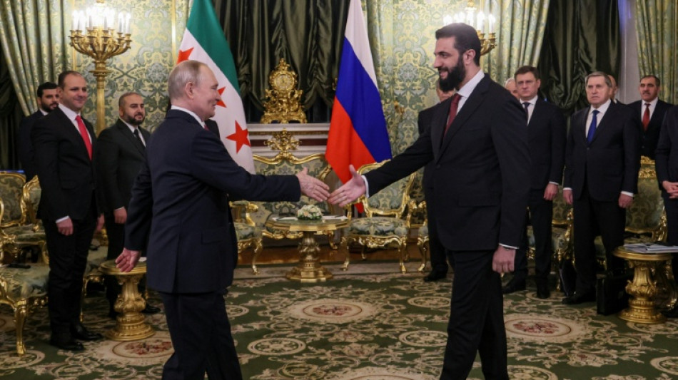 Putin e presidente da S&iacute;ria trocam elogios em reuni&atilde;o sobre bases militares russas