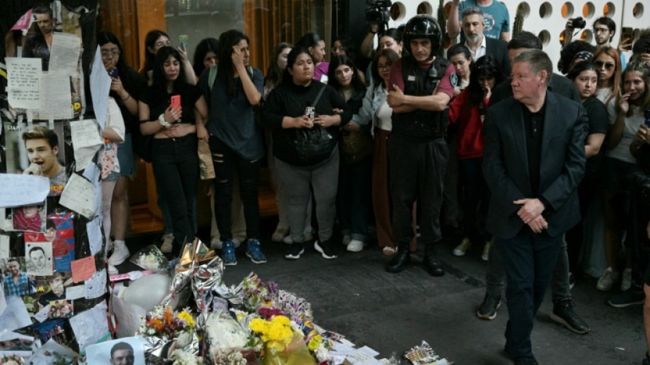 Pol&iacute;cia faz opera&ccedil;&atilde;o no hotel de Buenos Aires em que Liam Payne morreu