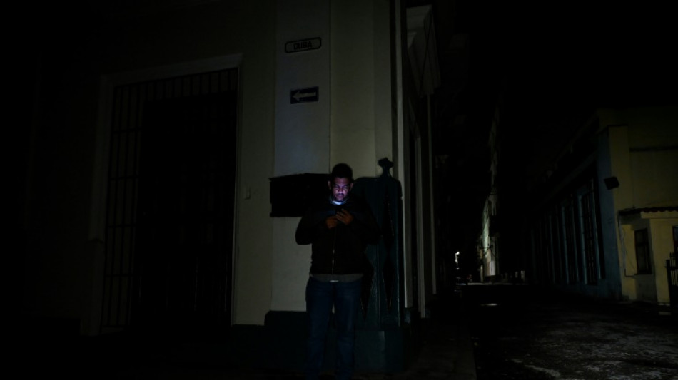 Blackout &agrave; Cuba apr&egrave;s l'ouragan Ian: "qu'allons-nous faire? survivre"