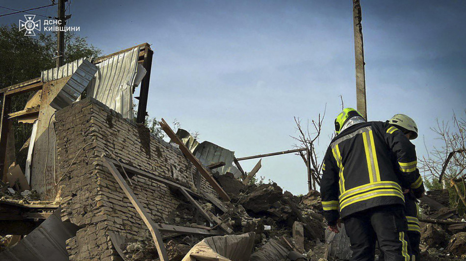 'Missili russi su una citt&agrave; nel Donbass, almeno 4 morti'