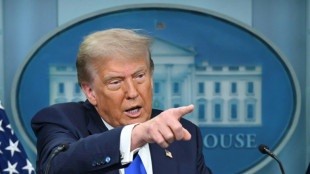 Trump diz que 'salvou' líder do Irã de morte 'horrível e vergonhosa'