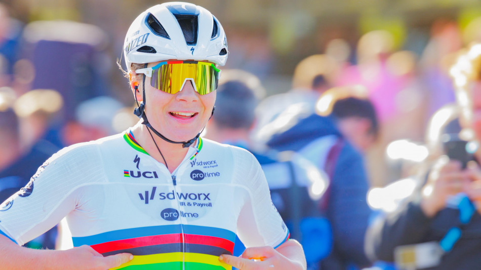 Kopecky vince la Milano-Sanremo donne, terza Gasparrini