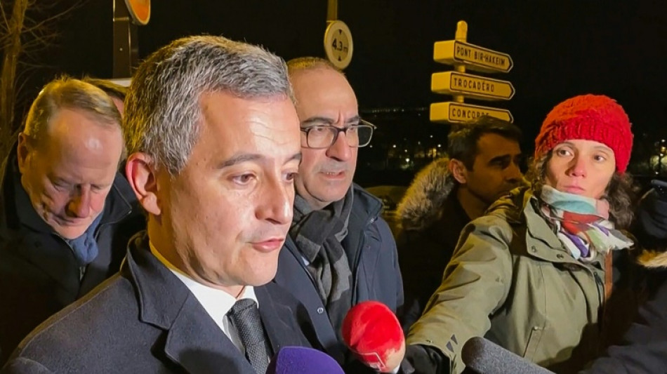 Attentat au couteau &agrave; Paris: "un ratage" dans le suivi psychiatrique de l'assaillant, assure Darmanin