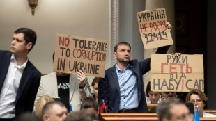 Ucrânia restabelece a independência de órgãos anticorrupção