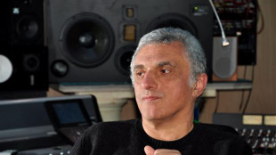Bologna omaggia Celso Valli e Laura Pausini gli dedica 'Volare'