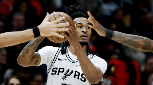 Nba: Spurs in finale di Conference, i Pistons portano i Cavs a gara 7