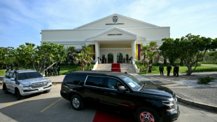 La presidencia de Colombia estrena sede en la criticada "Casa Blanca" del Caribe