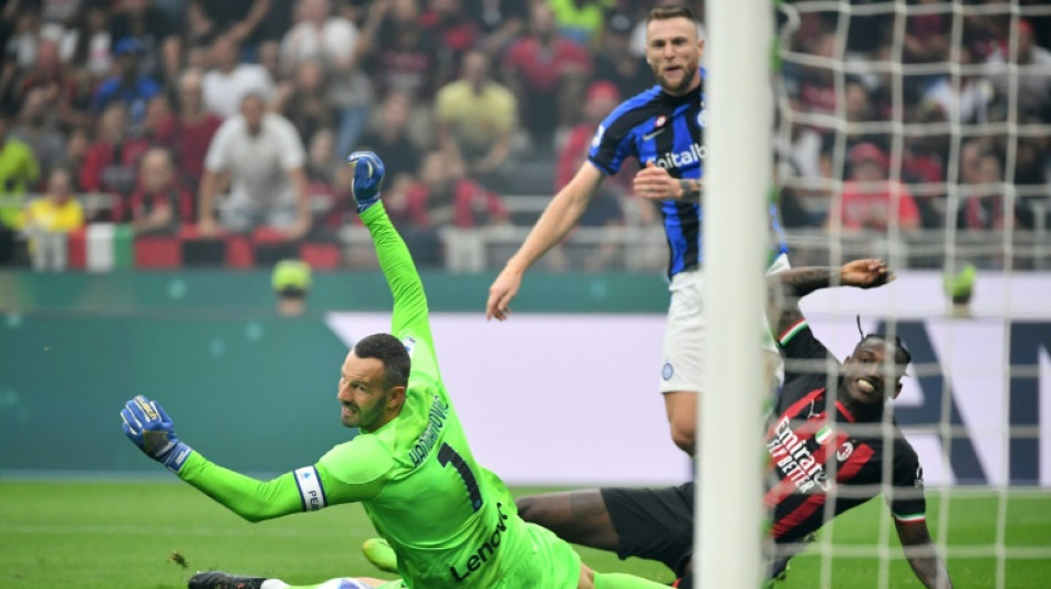 Leao claims derby honours for Milan, Napoli retake top spot