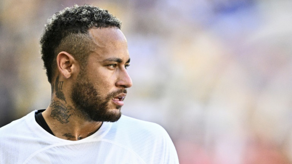 Transfert de Neymar au PSG: des perquisitions men&eacute;es dans les locaux du fisc