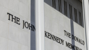 Giudice Usa, 'illegittimo il nome di Trump al Kennedy Center, va rimosso'