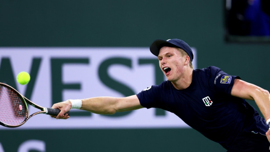 Brooksby mit gef&auml;hrlichem Schl&auml;gerwurf