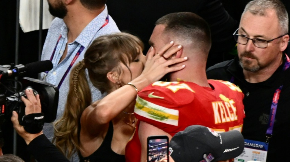 Taylor Swift anuncia que se casar&aacute; com Travis Kelce