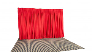 All'asta 450 oggetti appartenuti a David Lynch