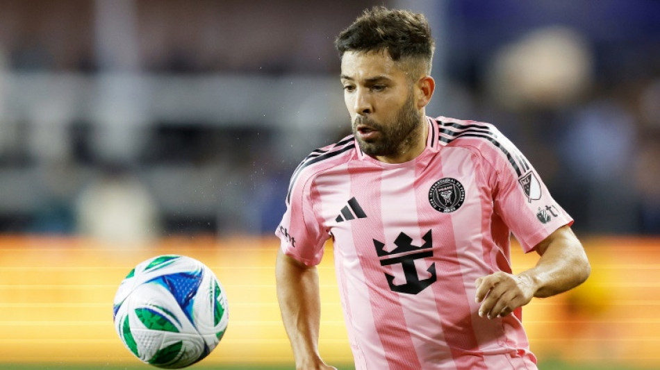 Jordi Alba renova com o Inter Miami at&eacute; 2027
