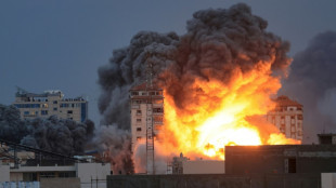 Israelische Kampfjets zerst&ouml;ren mehrere Hochh&auml;user in Gaza