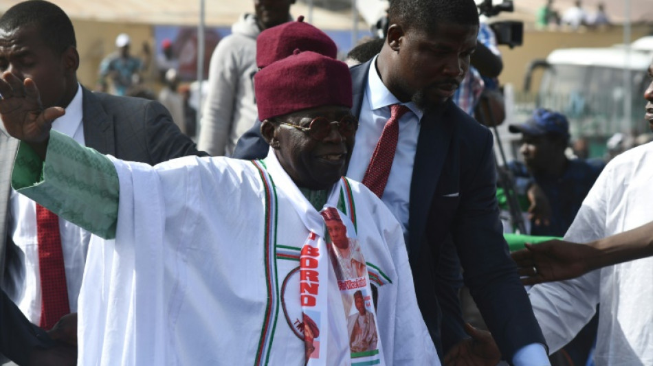 Bola Tinubu prend les r&ecirc;nes d'un Nigeria en pleine crise