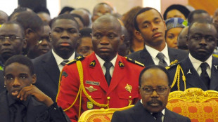 Putsch au Gabon: le g&eacute;n&eacute;ral Oligui pr&ecirc;te son serment de "pr&eacute;sident de la transition" 