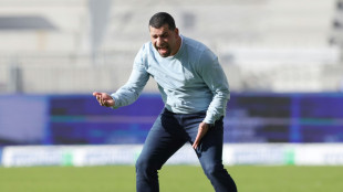 St. Pauli vorerst wieder vorne - D&auml;mpfer f&uuml;r Retro-Schalker