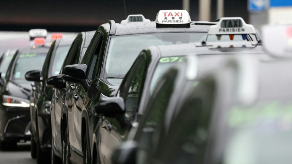 Transport des malades: les taxis n'excluent pas de nouvelles actions d'ici mardi