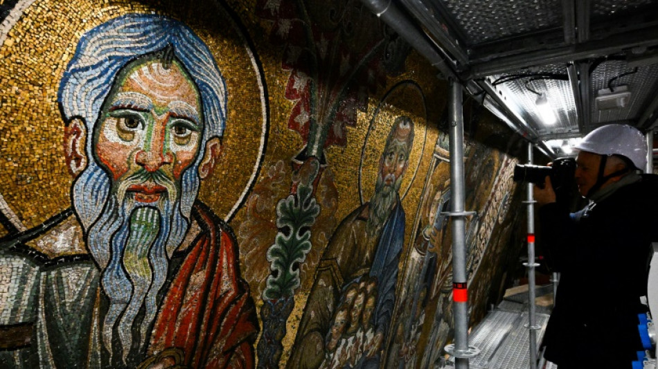 Florencia inicia la espectacular restauraci&oacute;n de los mosaicos del Baptisterio