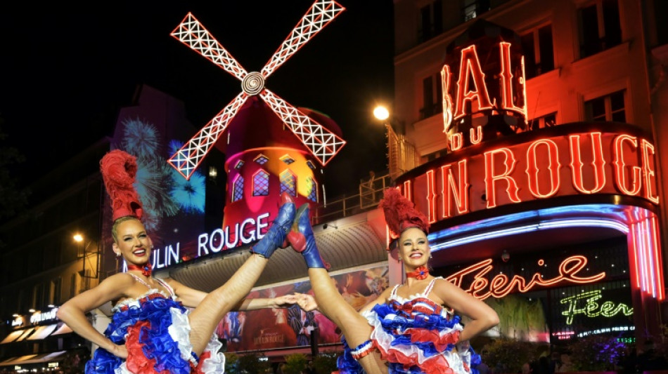 Las aspas del Moulin Rouge de Par&iacute;s volver&aacute;n a girar este jueves