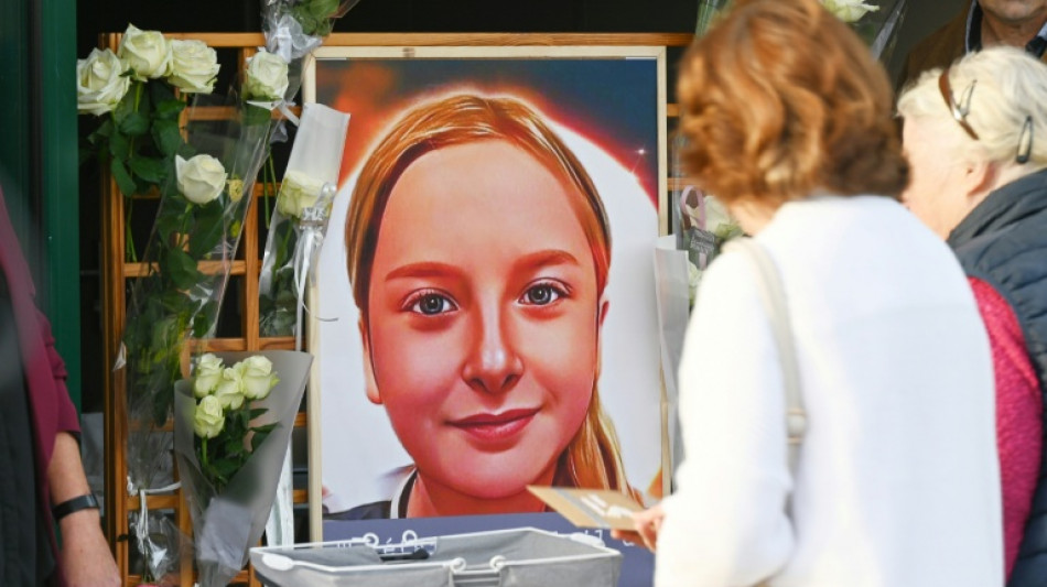 Francia condena a cadena perpetua a mujer por violar y matar a una adolescente