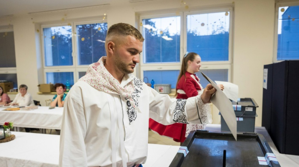 Czech ex-PM who wants to halt Ukraine aid set to win vote